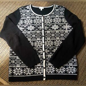 🔘Talbots Black & White Aztec/Holiday Print Button Down Cardigan Sweater